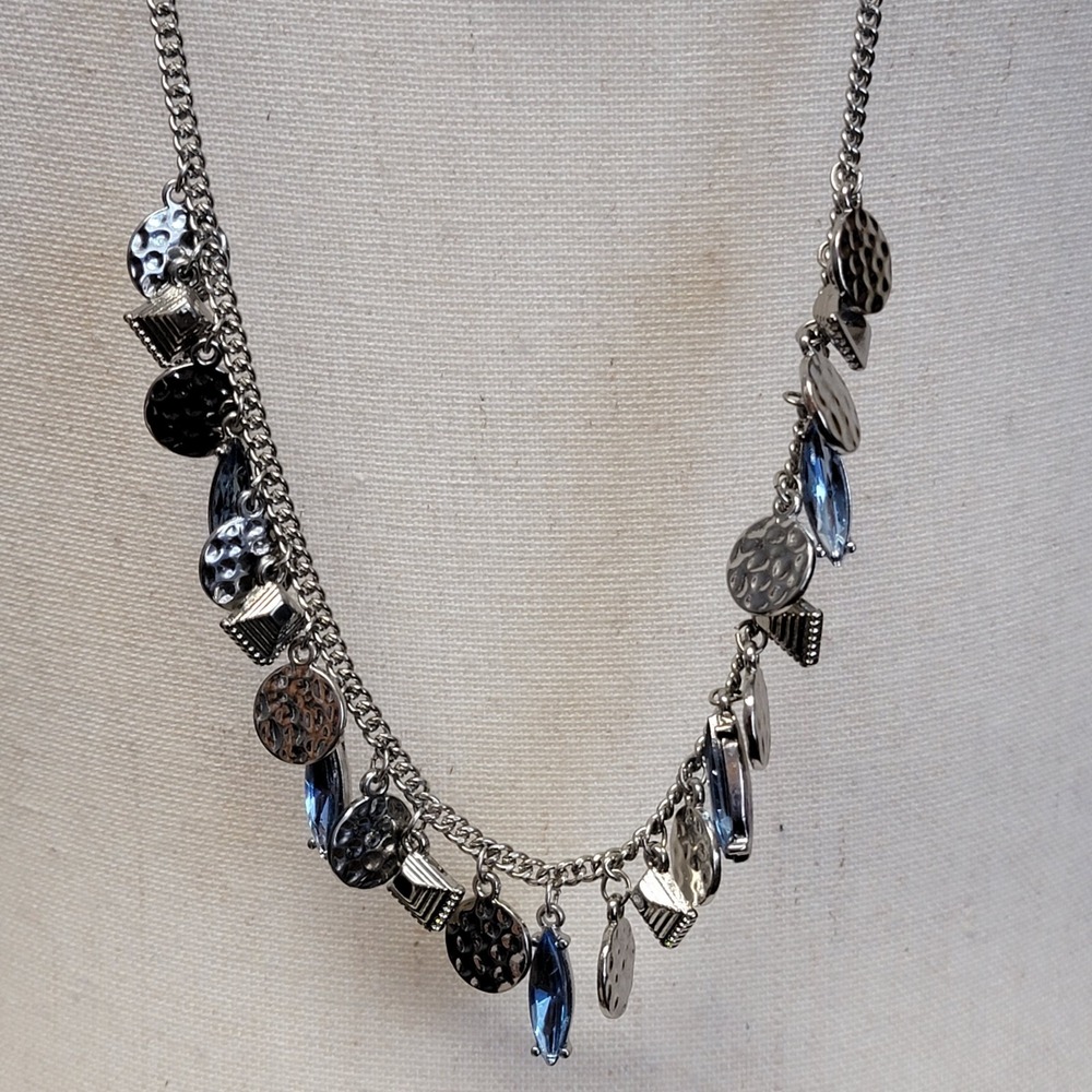 Bcbgeneration Triple Strand Statement Necklace 35… - image 4